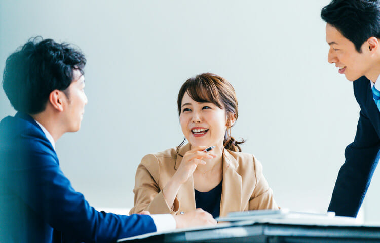 専門家がサポートする代行サービス